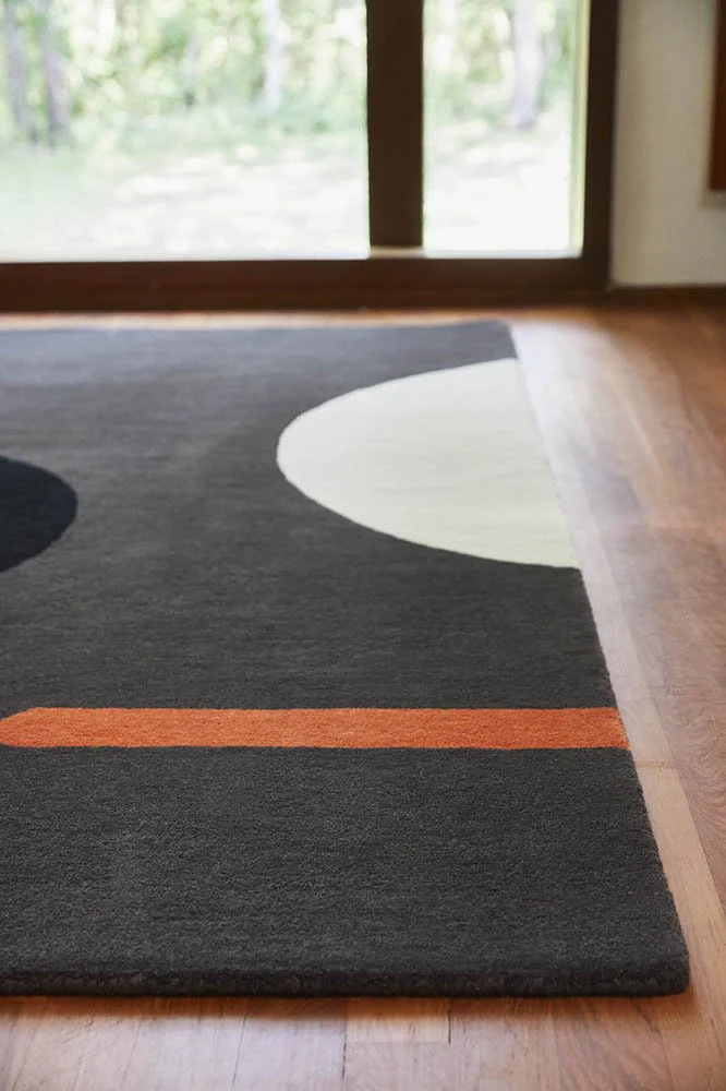 Orla Kiely Geo Flower Graphite Rug - Image 3